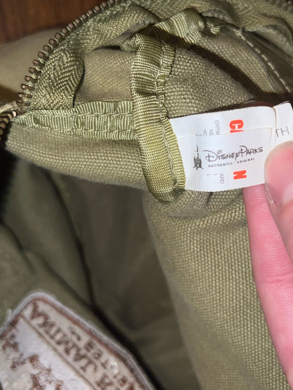 Disney Animal Kingdom Wilderness Explorer Crossbody Khaki Canvas Messenger Bag - Picture 9 of 9